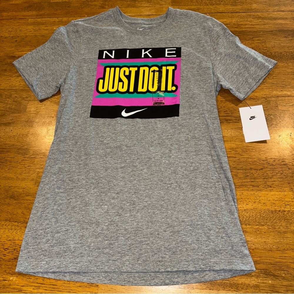 Nike Mens Just Do It Logo Training T-shirt Small Gray DX2007 063 NEW With Tags